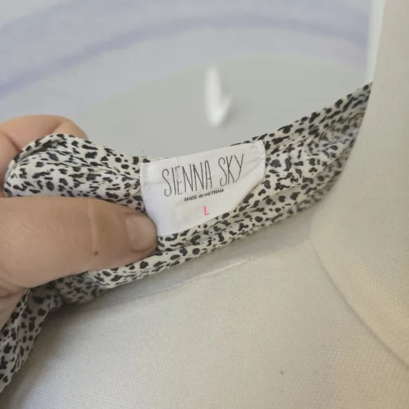 Sienna Sky | Large | Tie Front V-Neck Animal Print Blouse - Picture 8 of 9